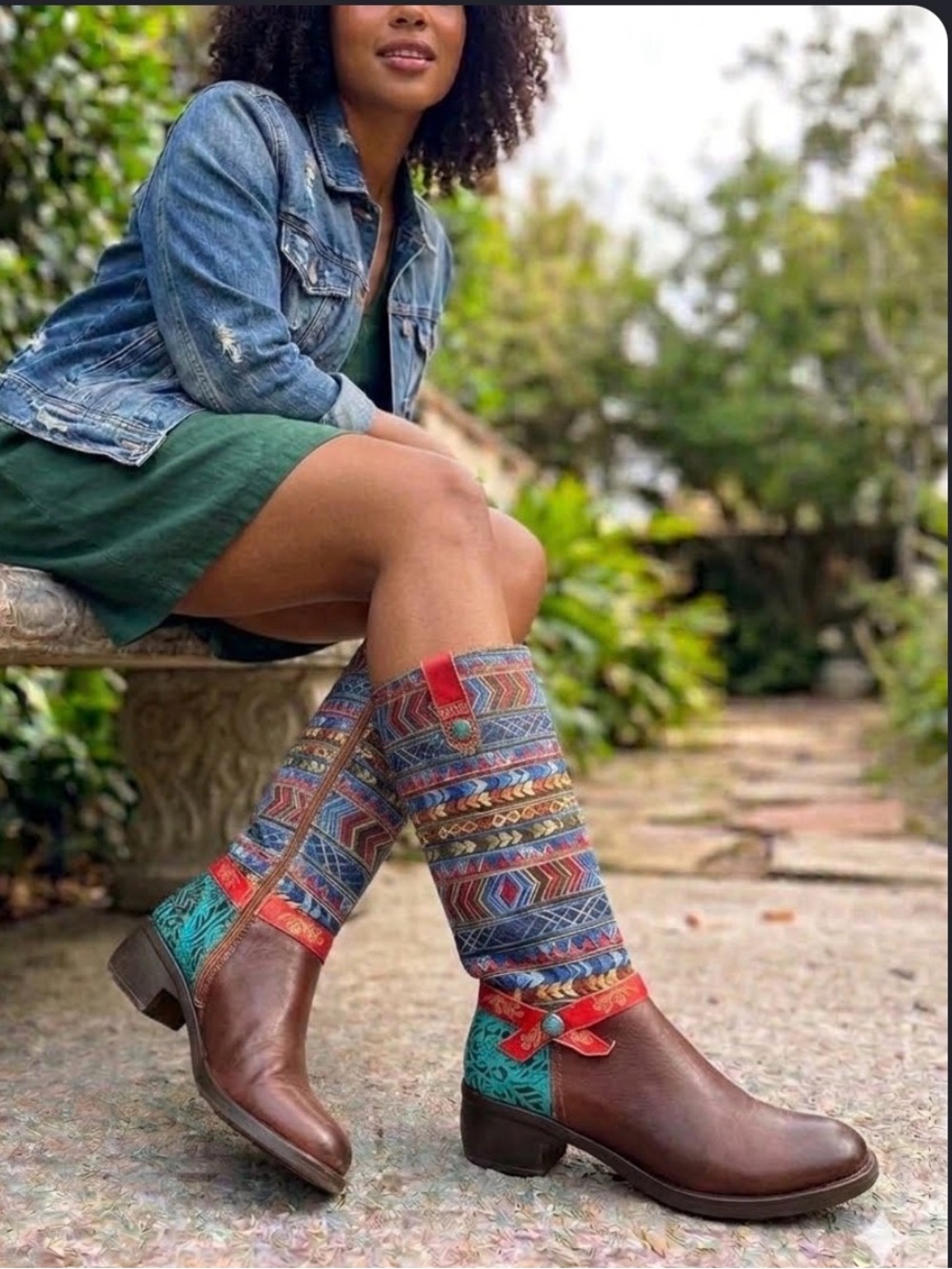 Soffia Boots embroidered Knee-High Women's Size 8/8.5 Art Fabric Western multic